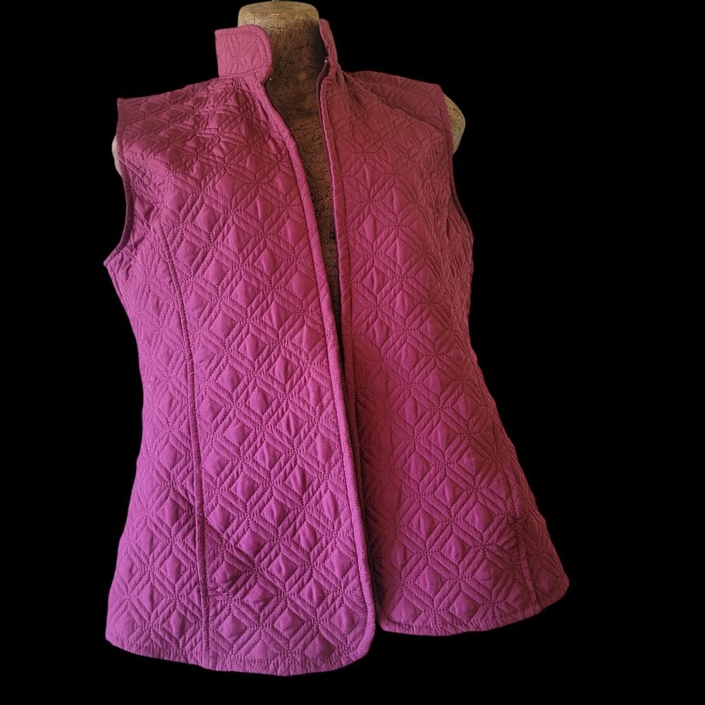 Quilted Diamond Pattern Sleeveless Vest With Full Zip Closure In Raspberry Pink